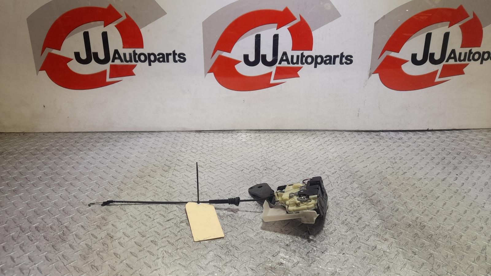 View Auto part Door/Boot/Gate Lock Volkswagen Transporter 2013