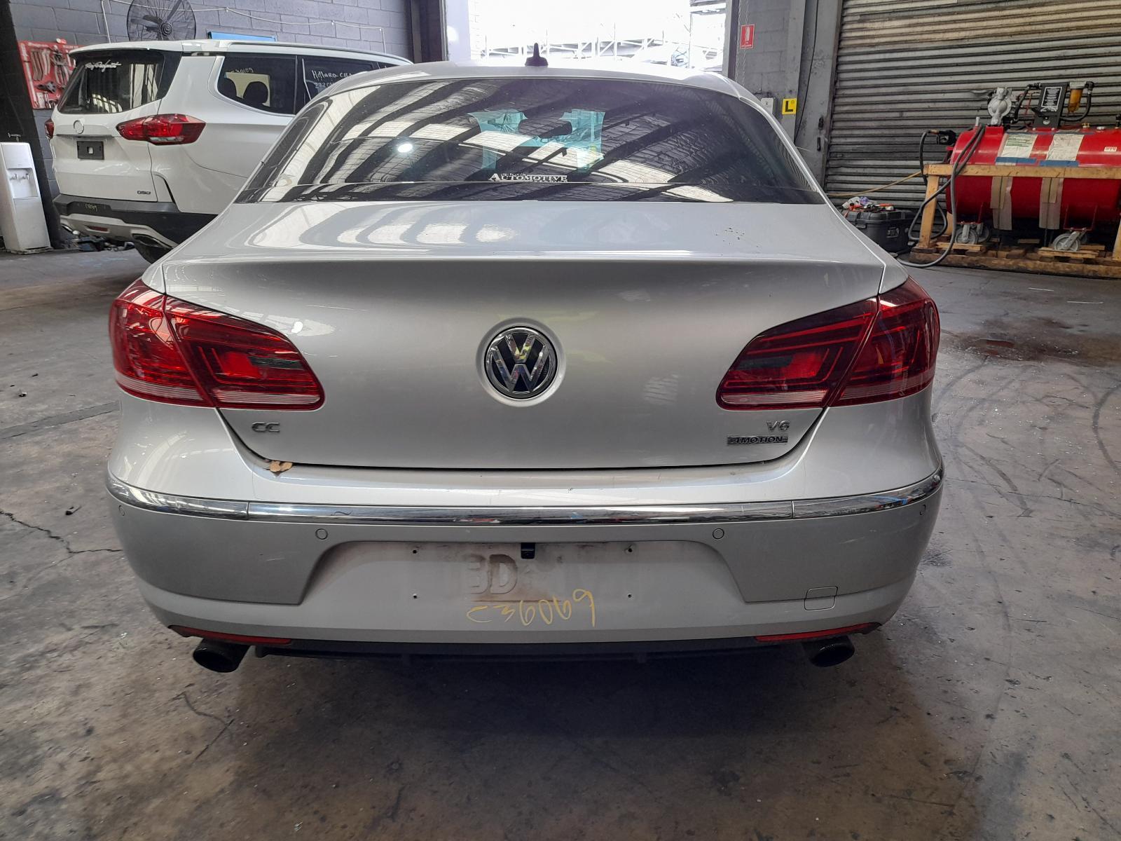 View Auto part Bootlid/Tailgate Volkswagen Passat 2014