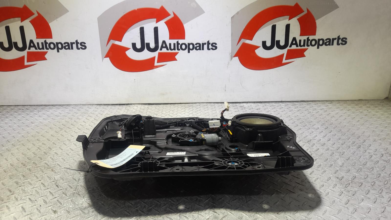 View Auto part Left Front Window Reg/Motor Hyundai Santa Fe 2013
