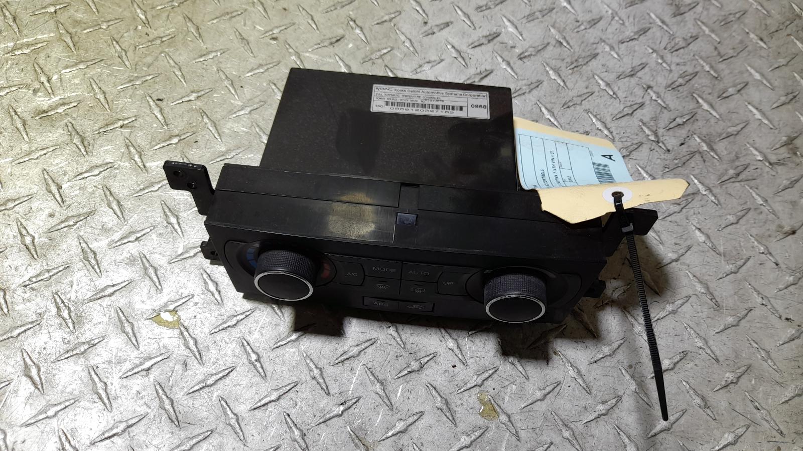 View Auto part Heater/Ac Controls Holden Captiva 2012