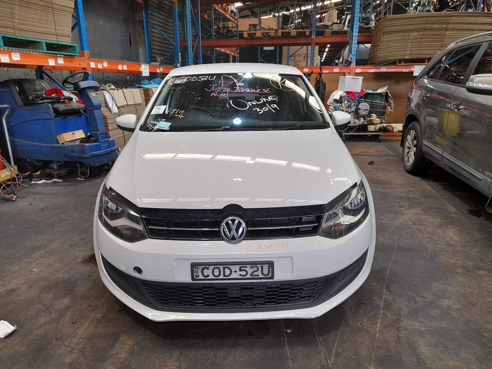 View Auto part Trans/Gearbox Volkswagen Polo 2013