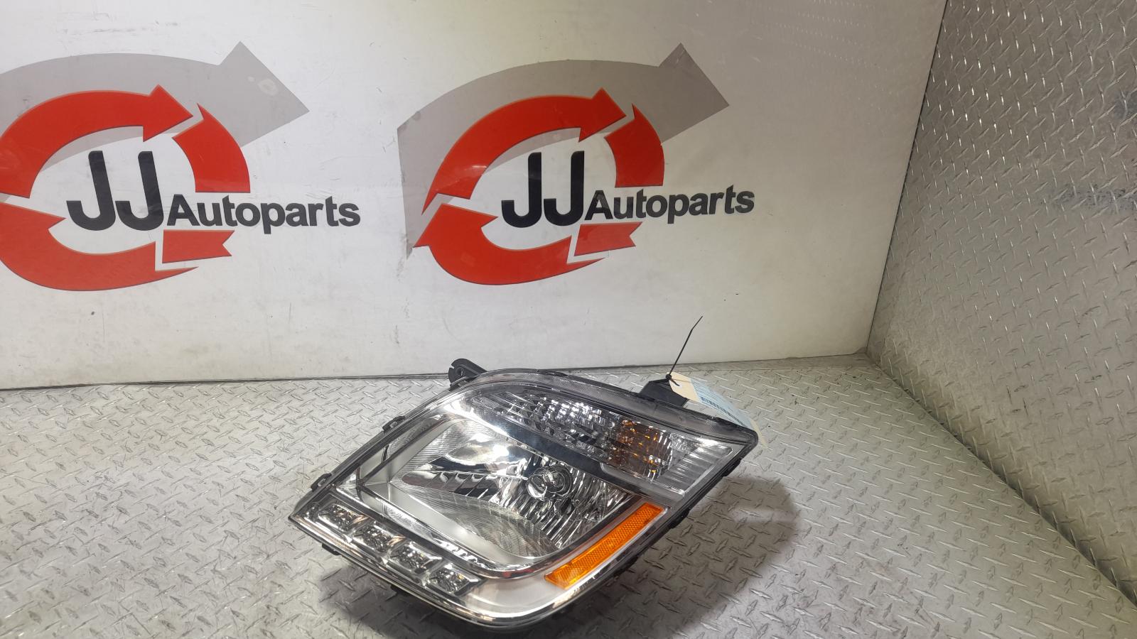 View Auto part Left Headlamp Ldv V80 2020