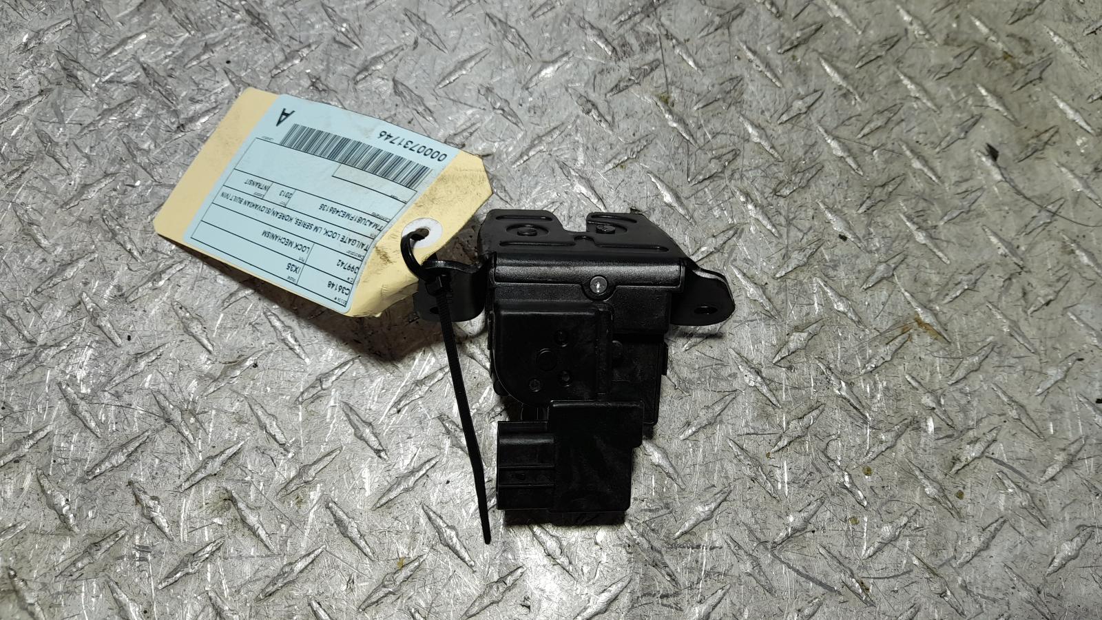 View Auto part Door/Boot/Gate Lock Hyundai Ix35 2013