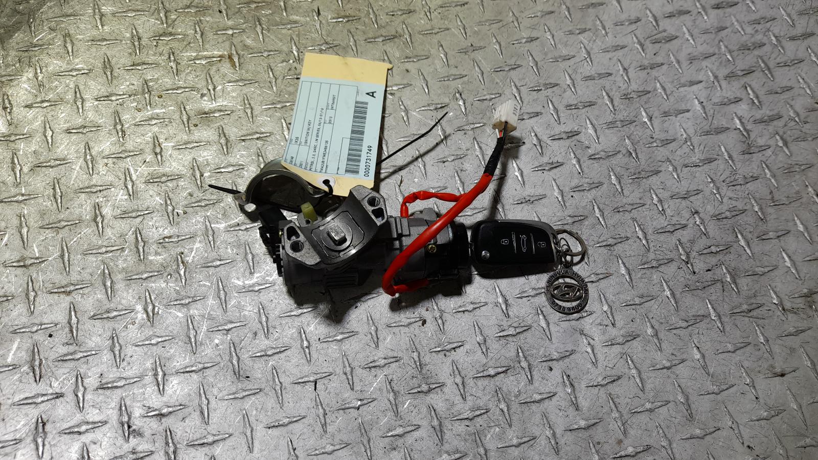View Auto part Ignition W/ Key Hyundai Ix35 2013