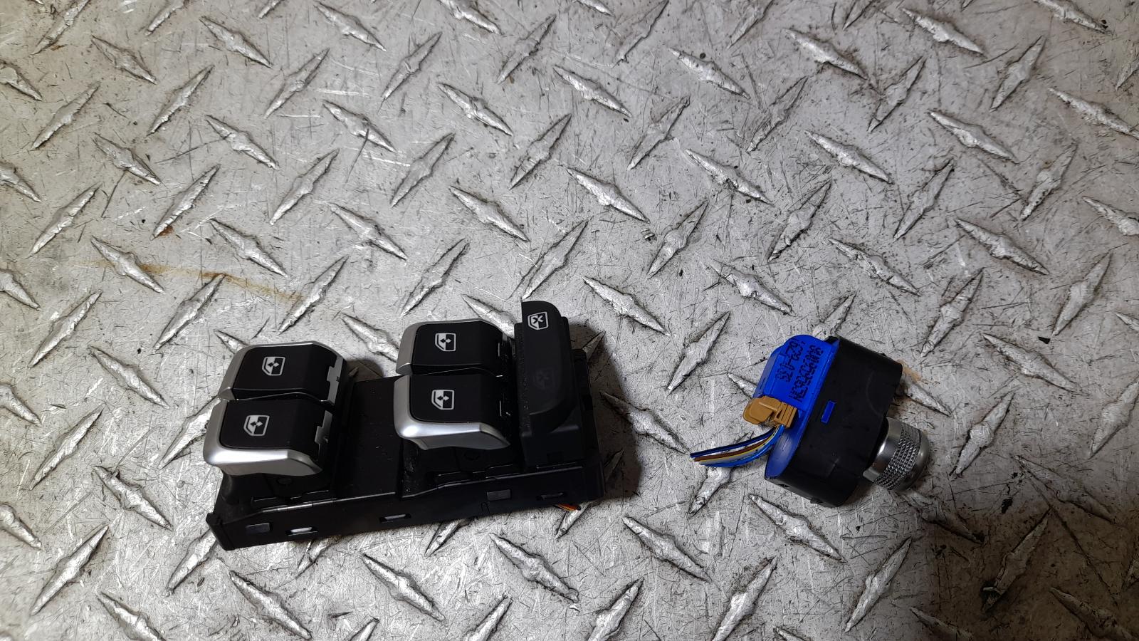 View Auto part Pwr Dr Wind Switch Audi A3 2019