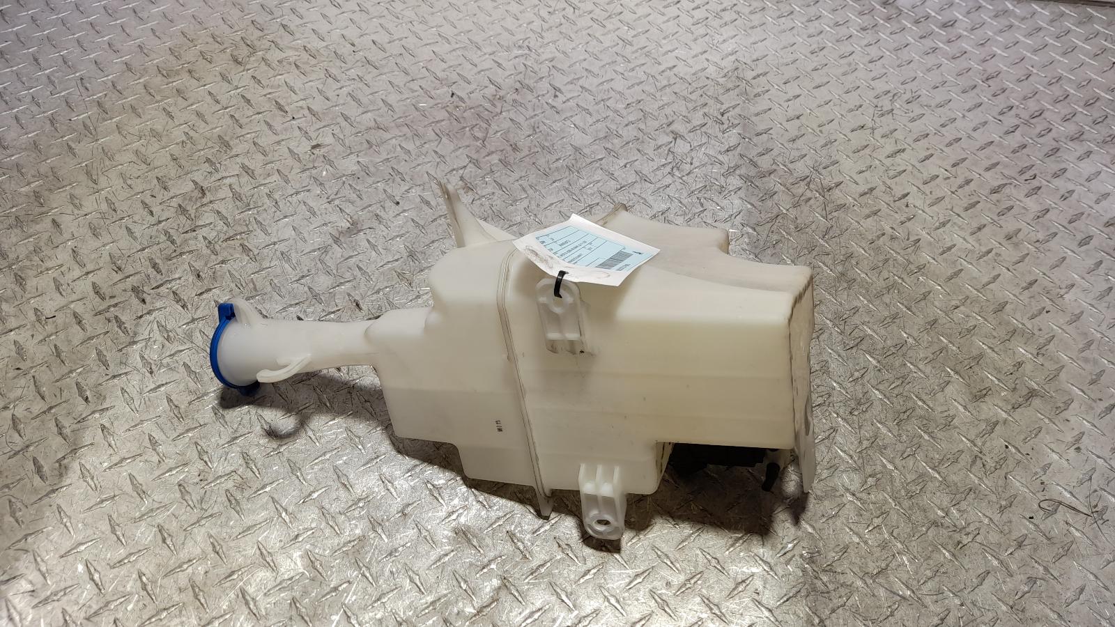 View Auto part Washer Bottle Hyundai I30 2018