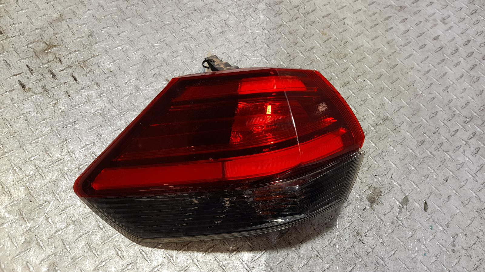 View Auto part Left Taillight Nissan Xtrail 2019