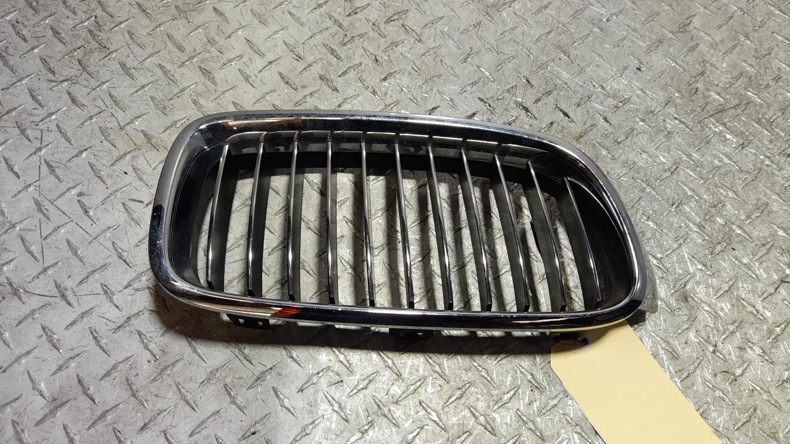 View Auto part Grille Bmw 3 Series 2013