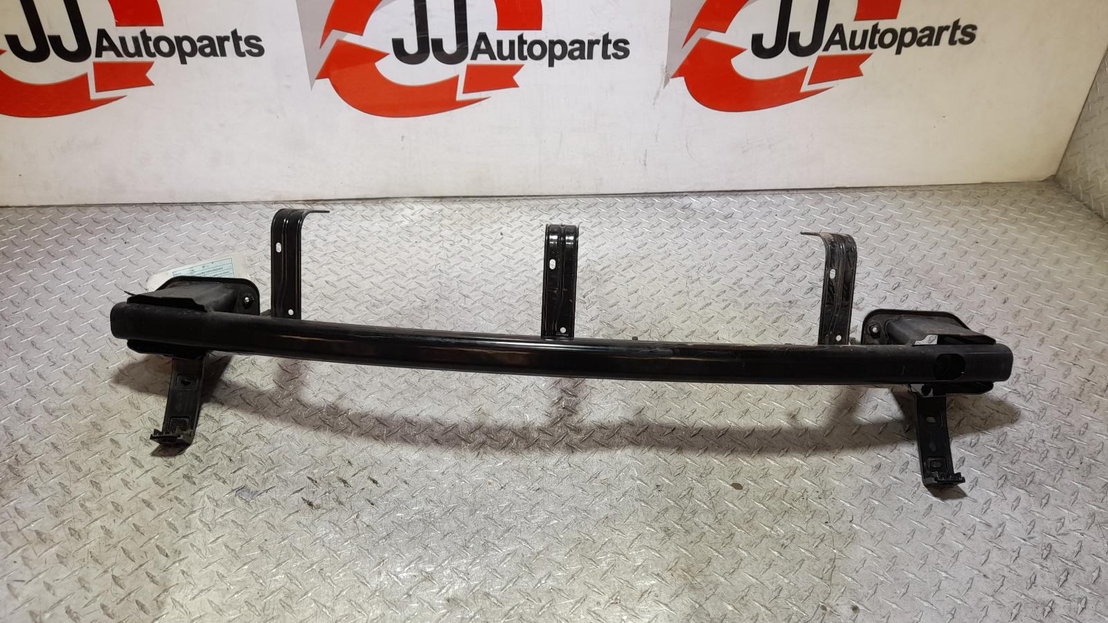 View Auto part R/Bar Bracket/Reinfo Hyundai I30 2020