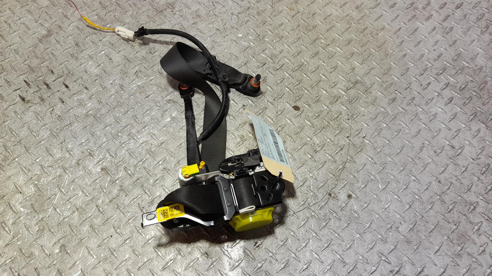 View Auto part Seatbelt/Stalk Hyundai I30 2020