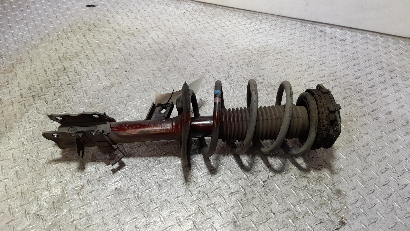 View Auto part Right Front Strut Nissan Dualis 2010
