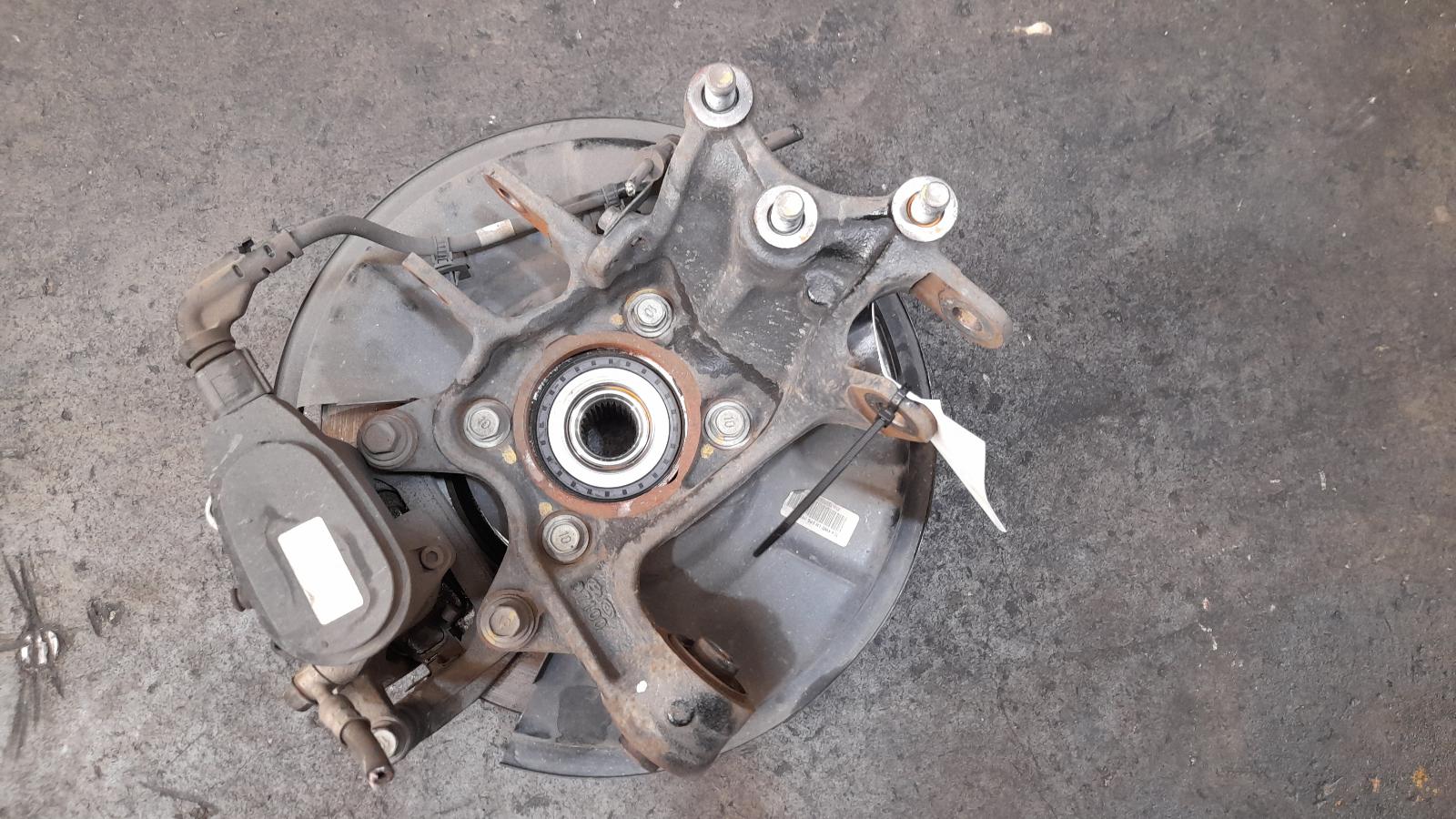 View Auto part Left Rear Hub Assembly Hyundai Tucson 2016