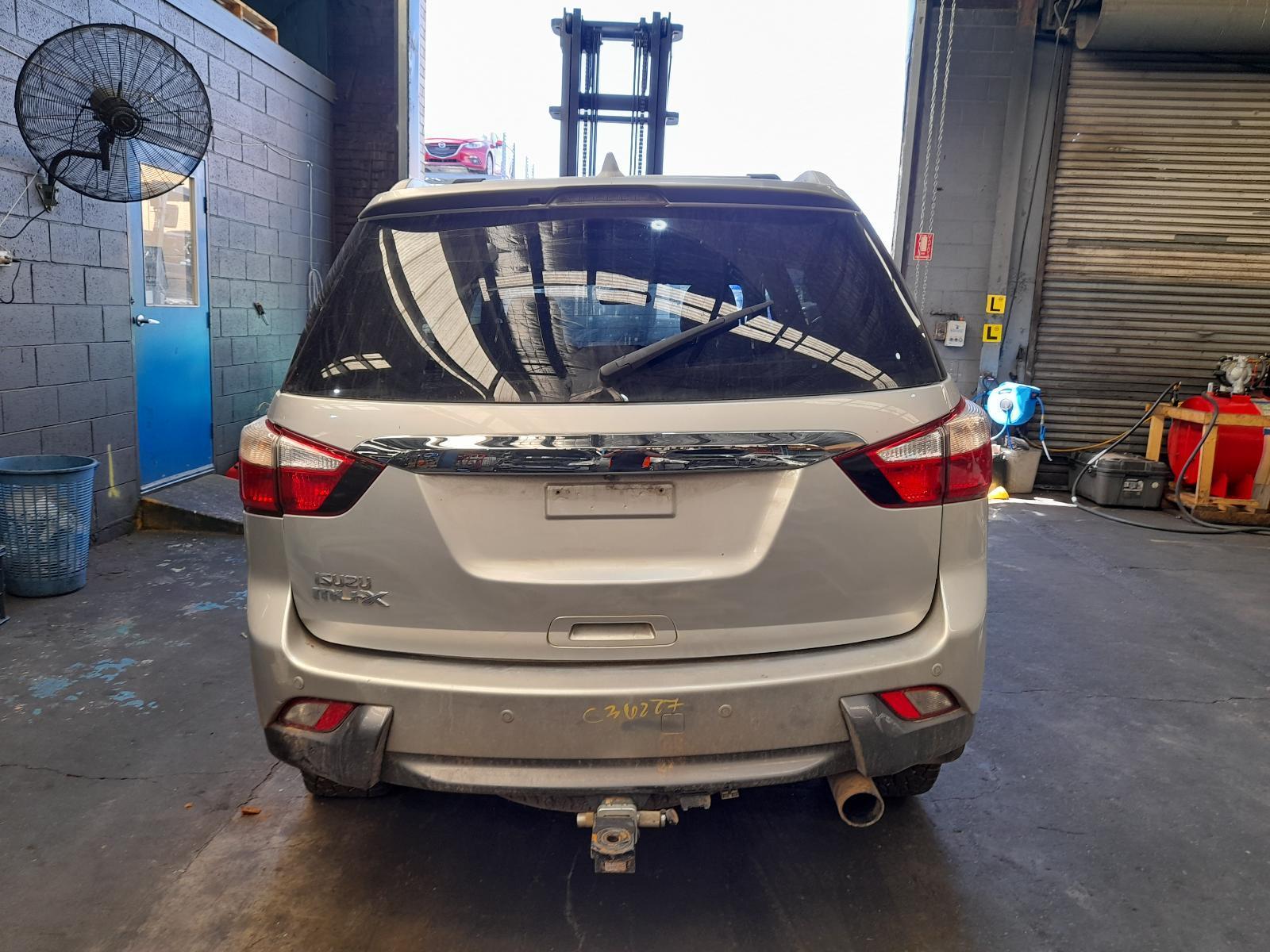 View Auto part Bootlid/Tailgate Isuzu Mu-x 2015