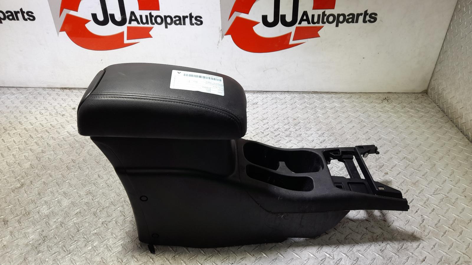 View Auto part Console Mitsubishi Asx 2013