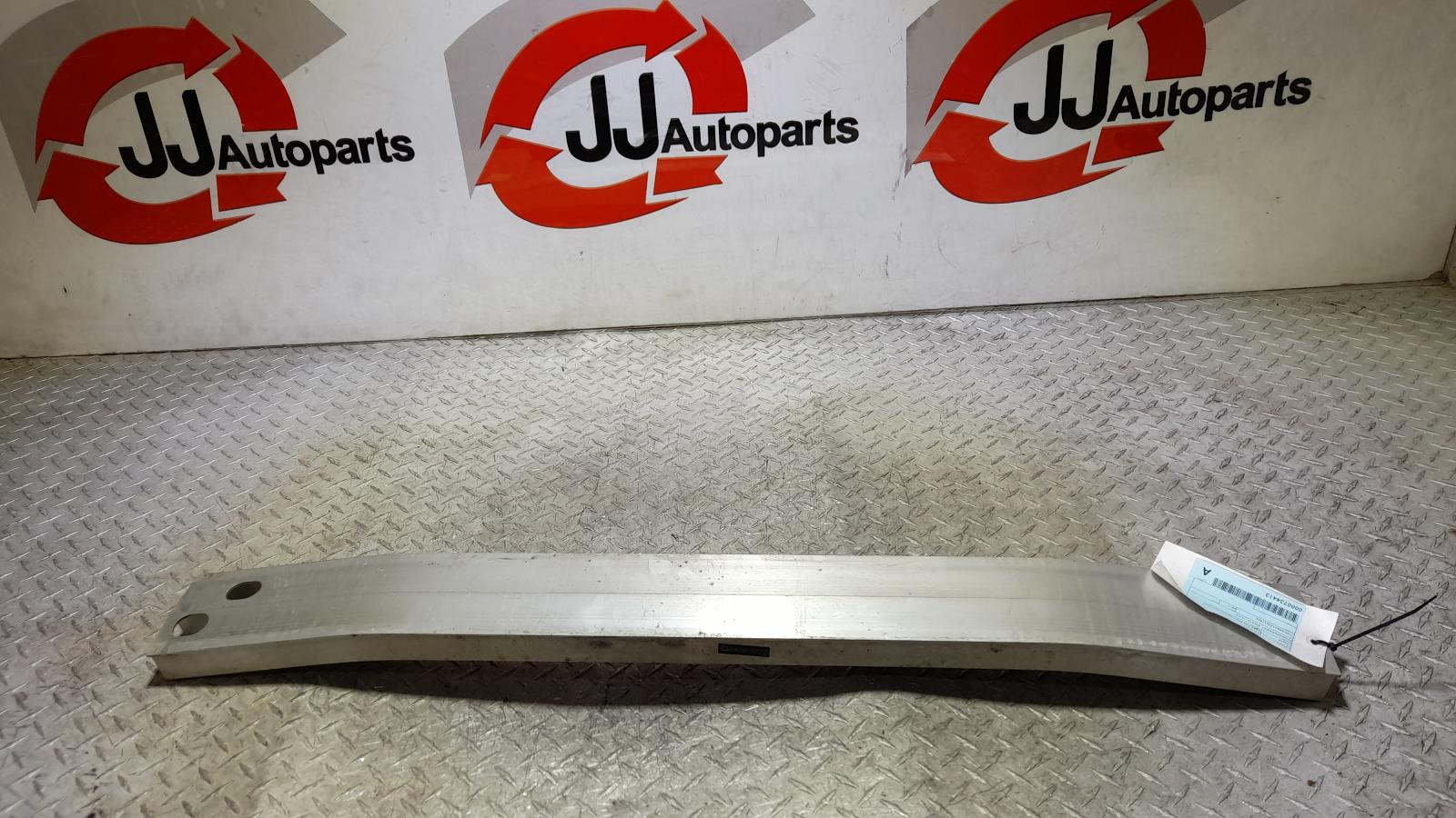 View Auto part R/Bar Bracket/Reinfo Lexus Ct200h 2014