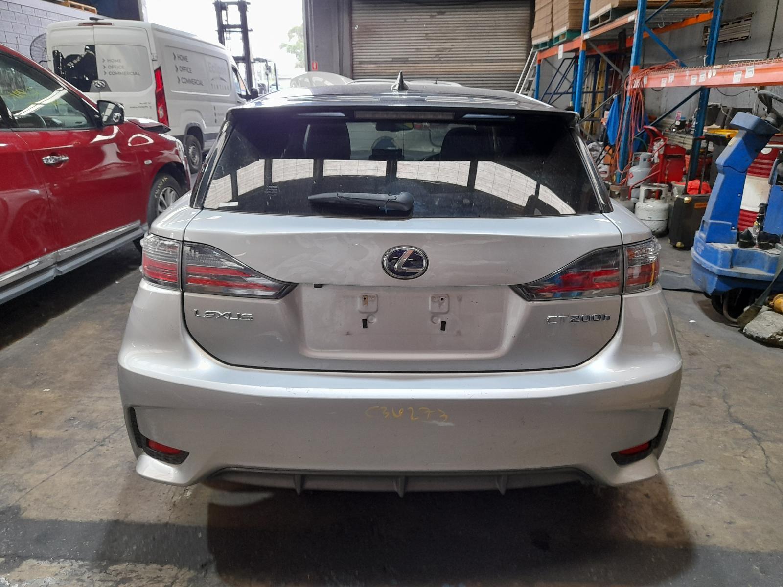 View Auto part Bootlid/Tailgate Lexus Ct200h 2014