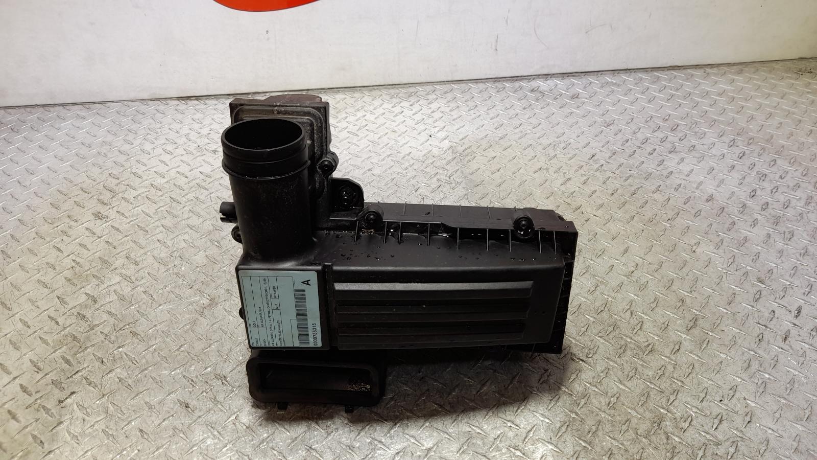 View Auto part Air Cleaner/Box Volkswagen Golf 2012