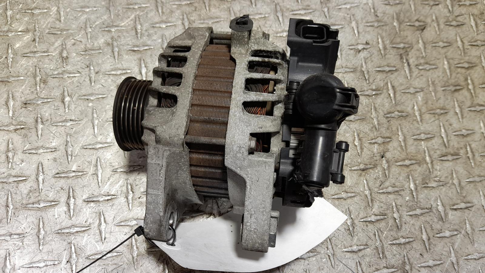 View Auto part Alternator Hyundai Veloster 2012