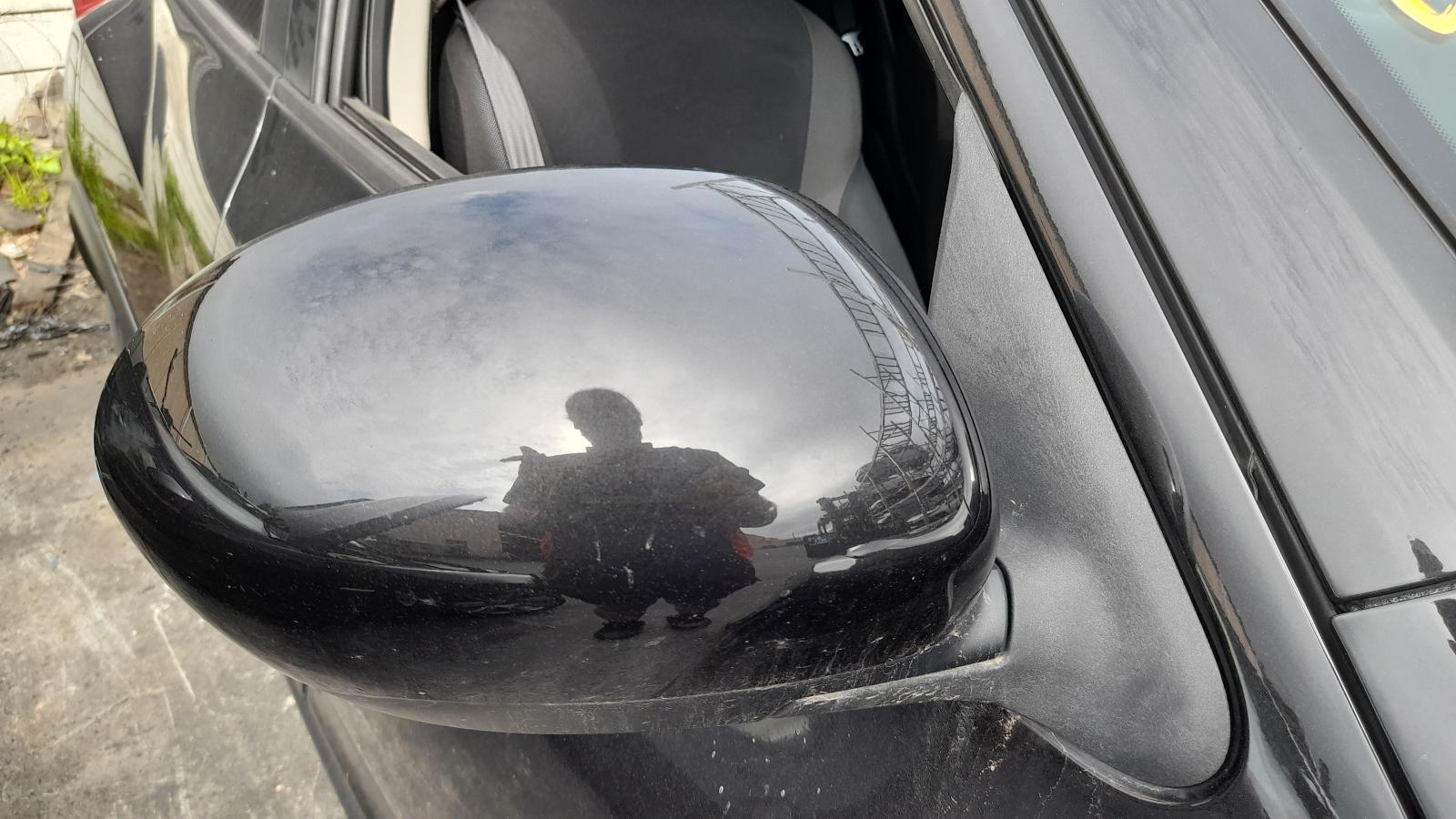 View Auto part Right Door Mirror Nissan Juke 2013