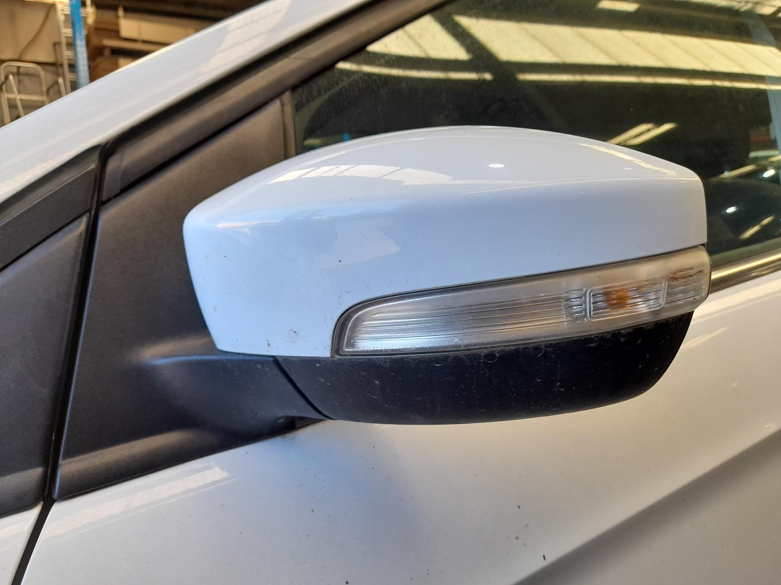 View Auto part Left Door Mirror Ford Kuga 2015
