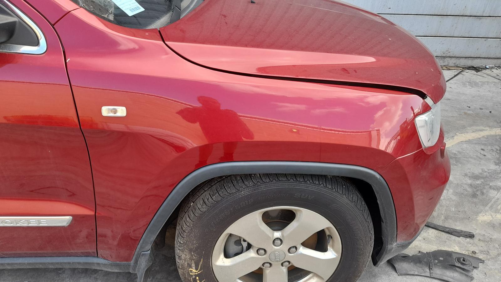 View Auto part Right Guard Jeep Grandcherokee 2012