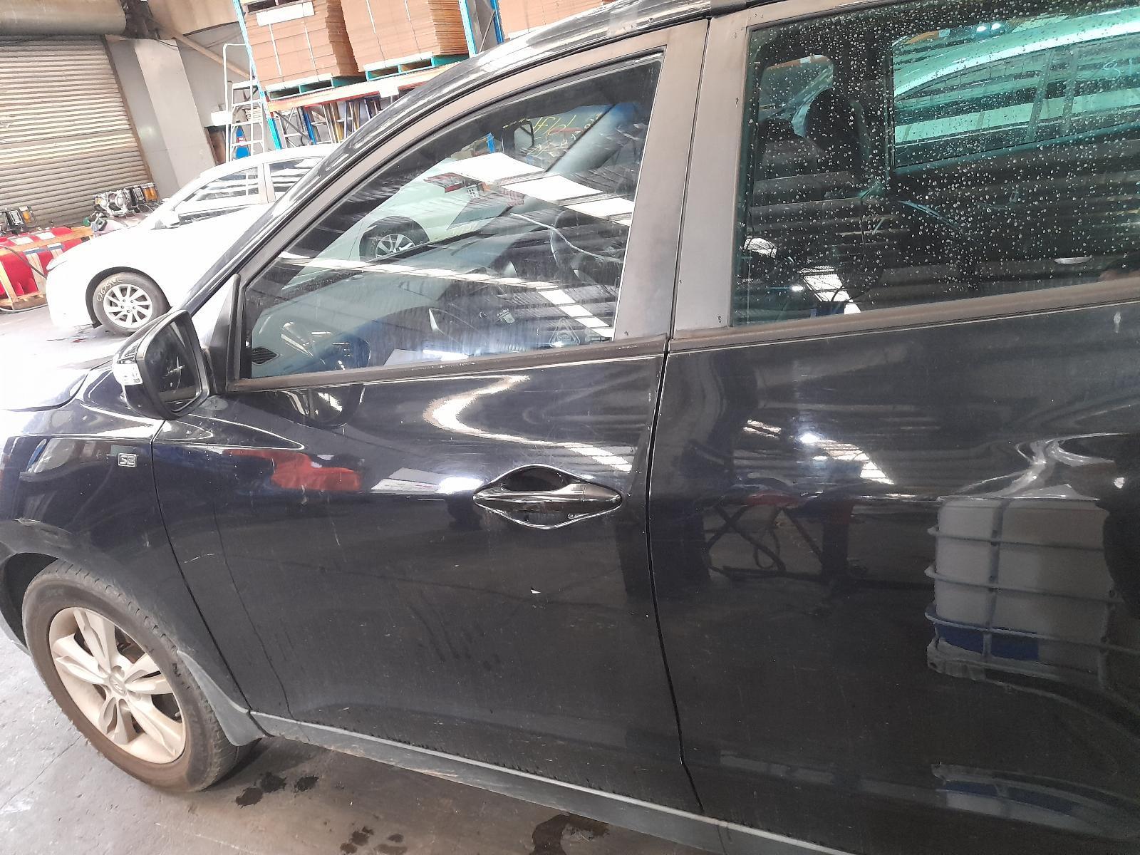 View Auto part Left Front Door Hyundai Ix35 2013