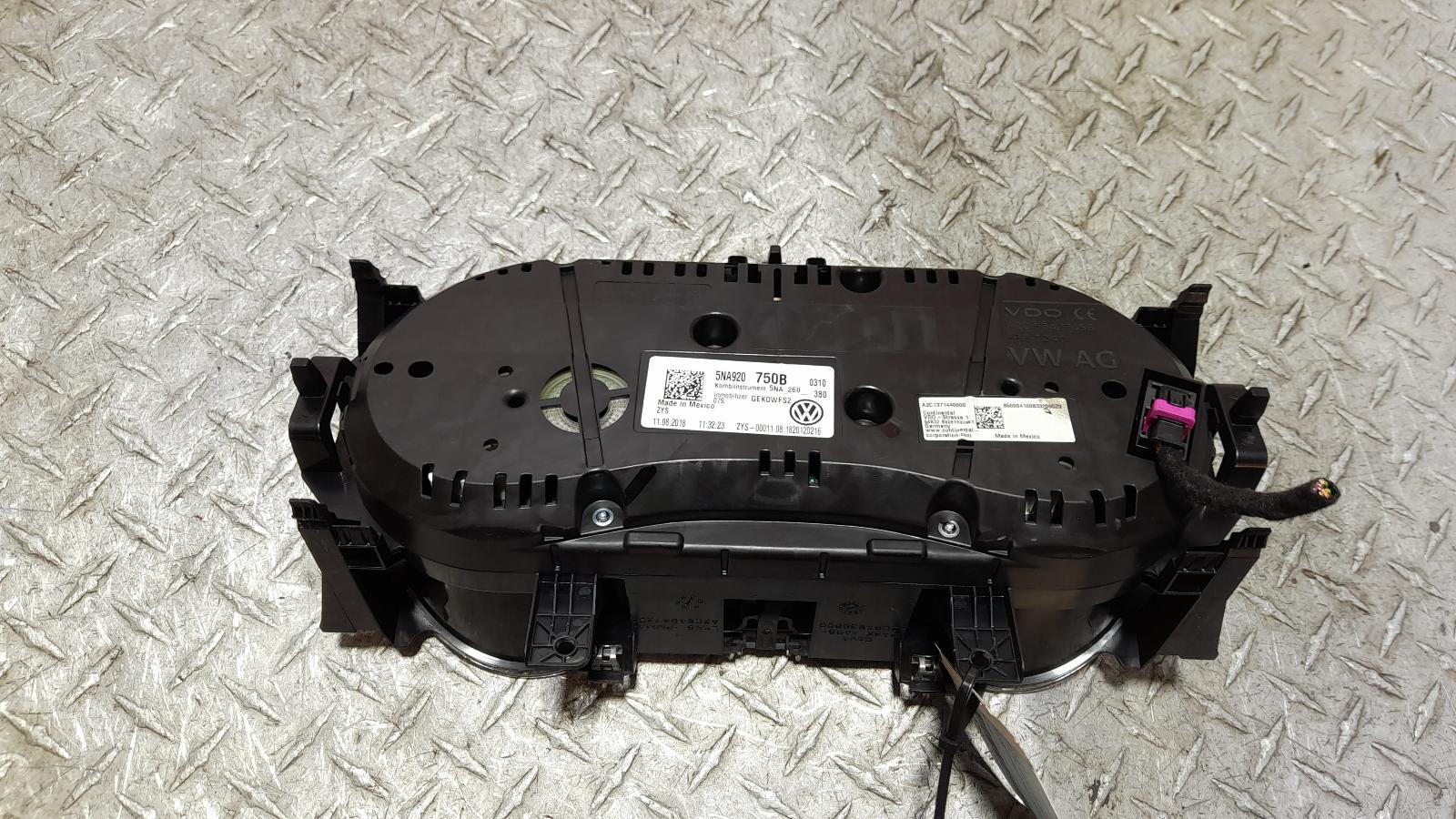 View Auto part Instrument Cluster Volkswagen Tiguan 2018
