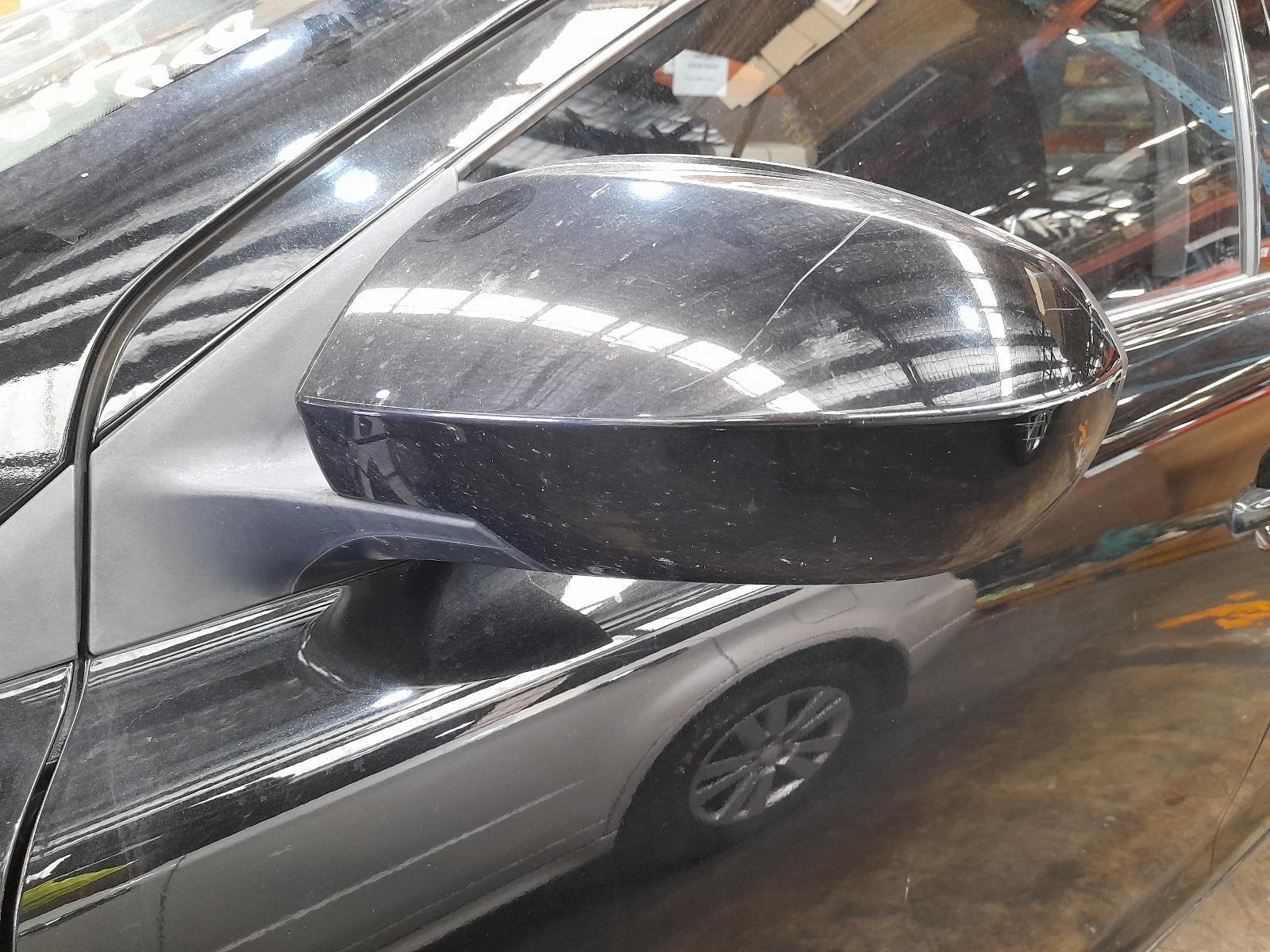 View Auto part Left Door Mirror Suzuki Kizashi 2012