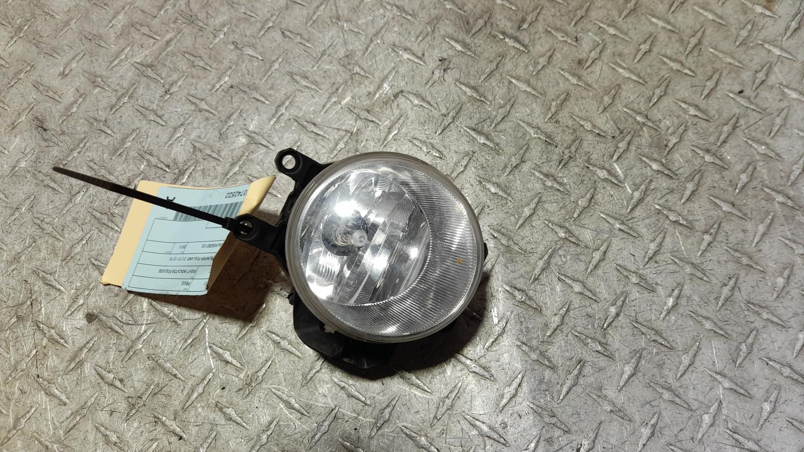 View Auto part Right Indicator/Fog/Side Toyota Prius 2012