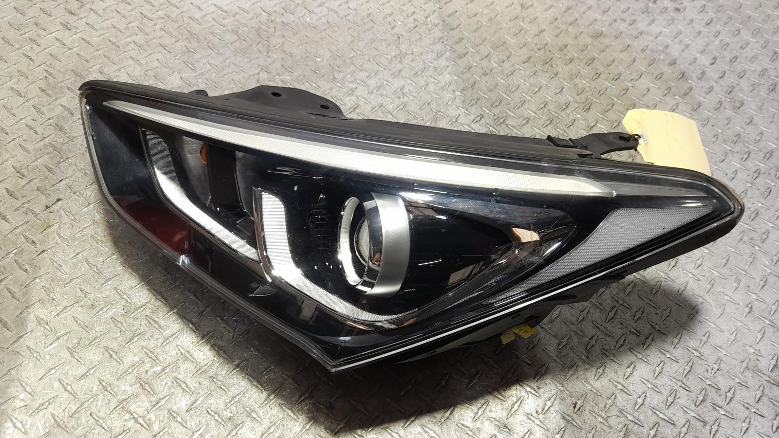 View Auto part Left Headlamp Hyundai Santa Fe 2016