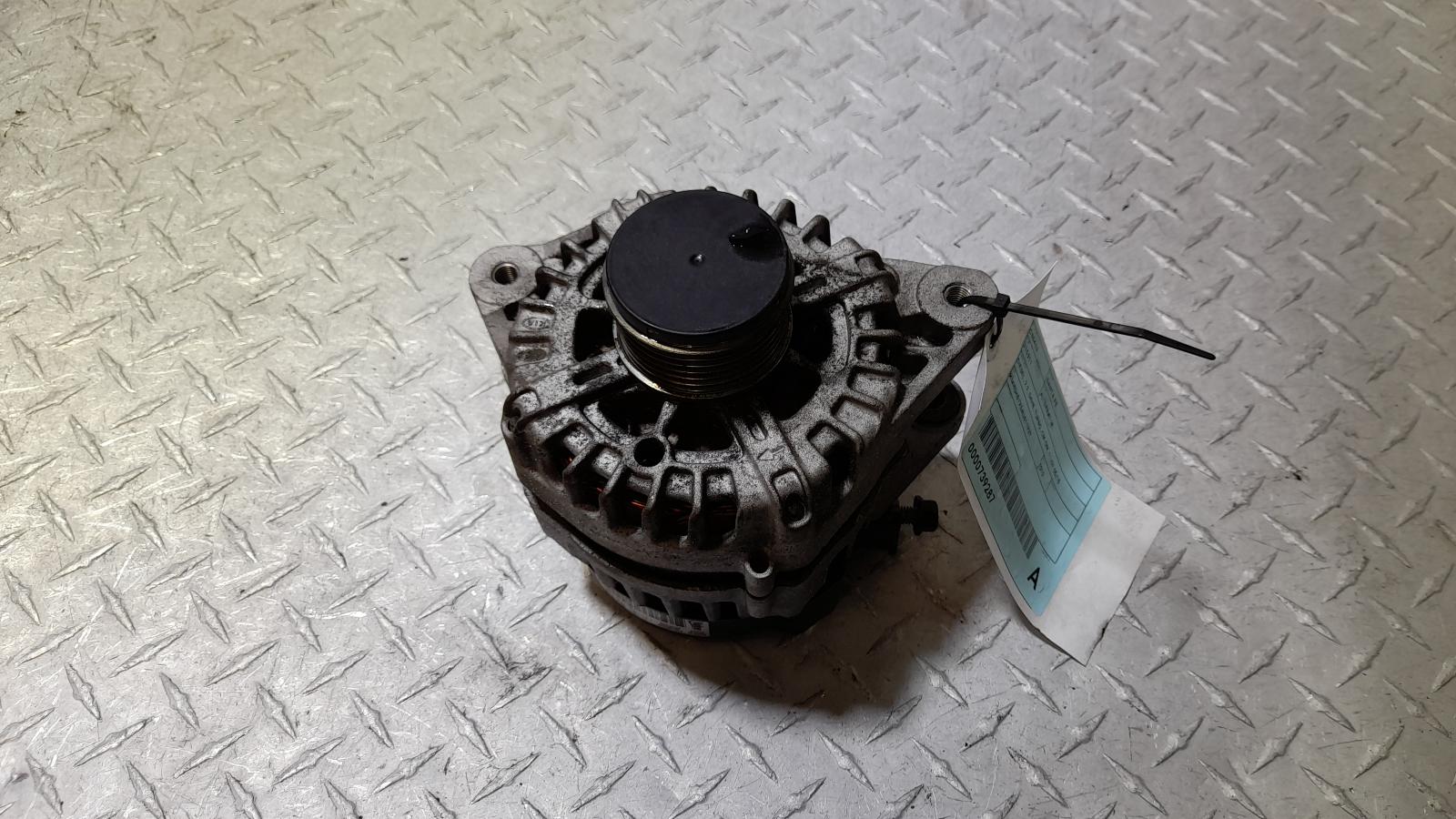 View Auto part Alternator Hyundai Santa Fe 2010