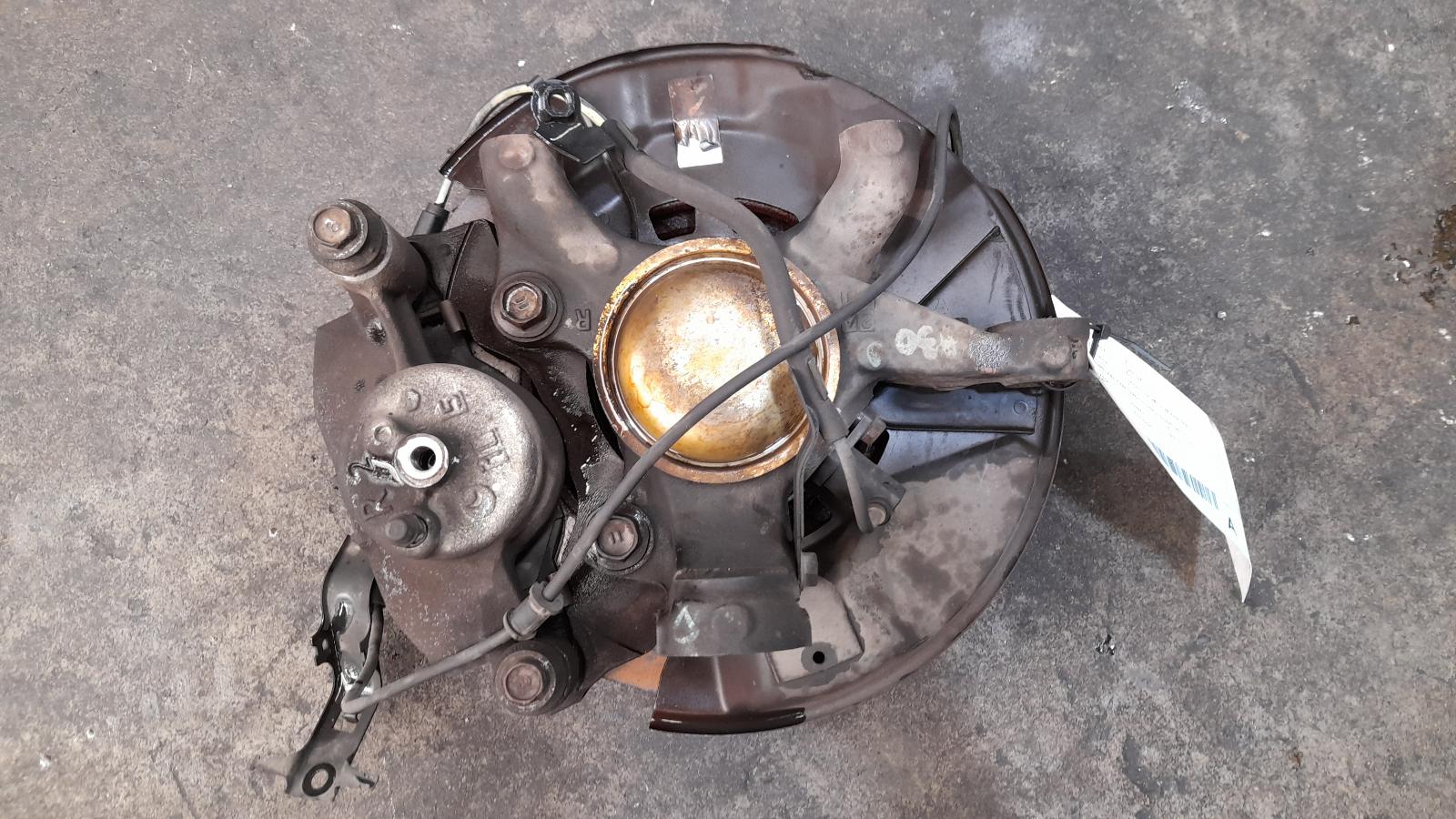 View Auto part Right Front Hub Assembly Toyota Hilux 2012