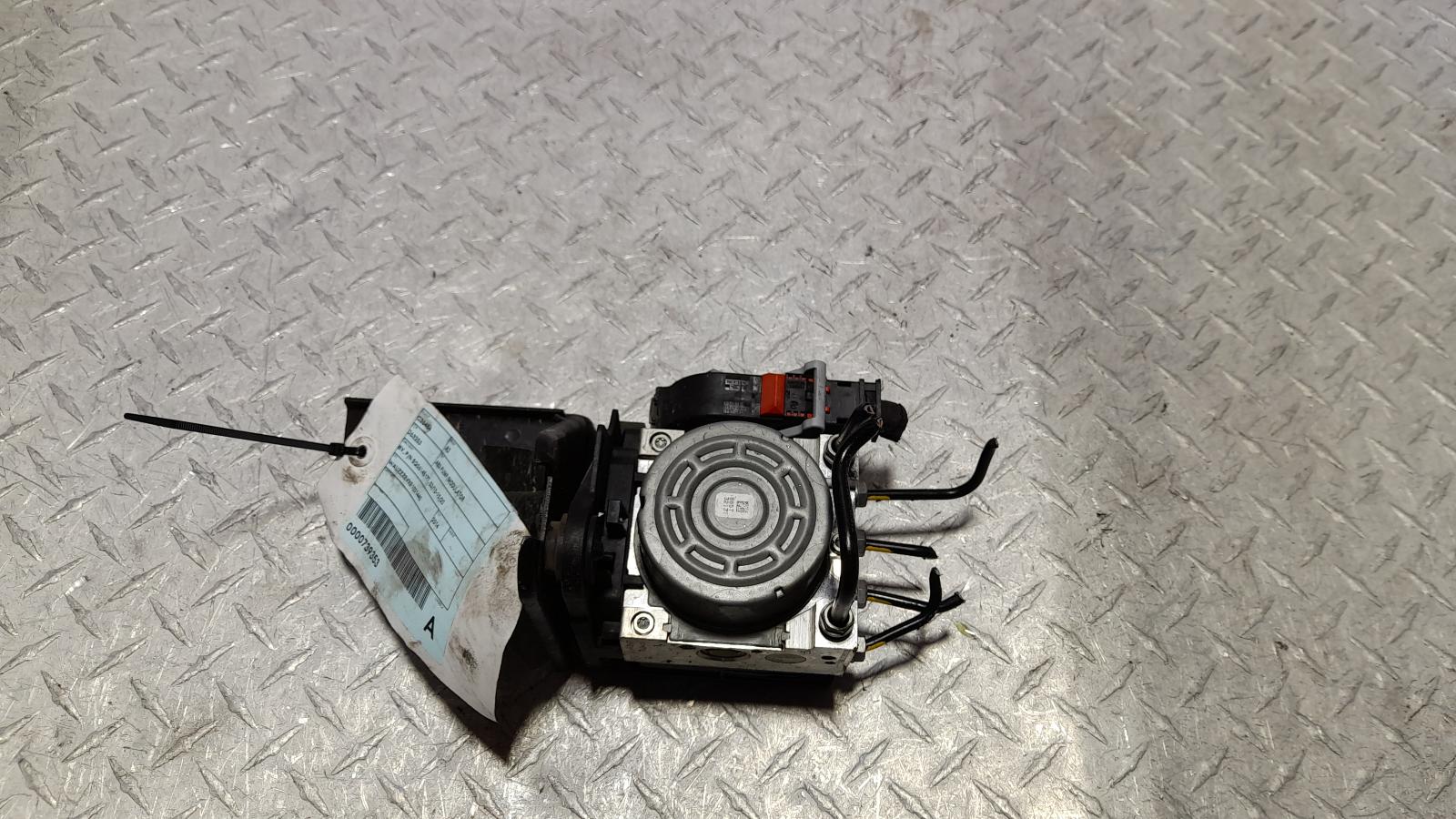 View Auto part Abs Pump/Modulator Audi A3 2014