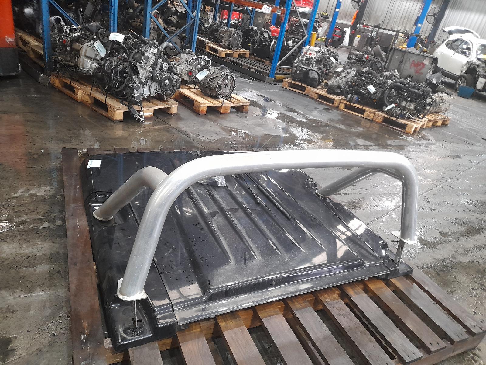 View Auto part Tonneau/Cover Holden Colorado 2011