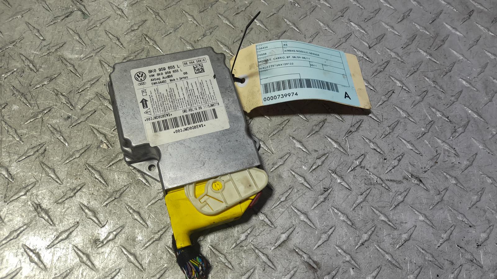 View Auto part Airbag Module/Sensor Audi A5 2011