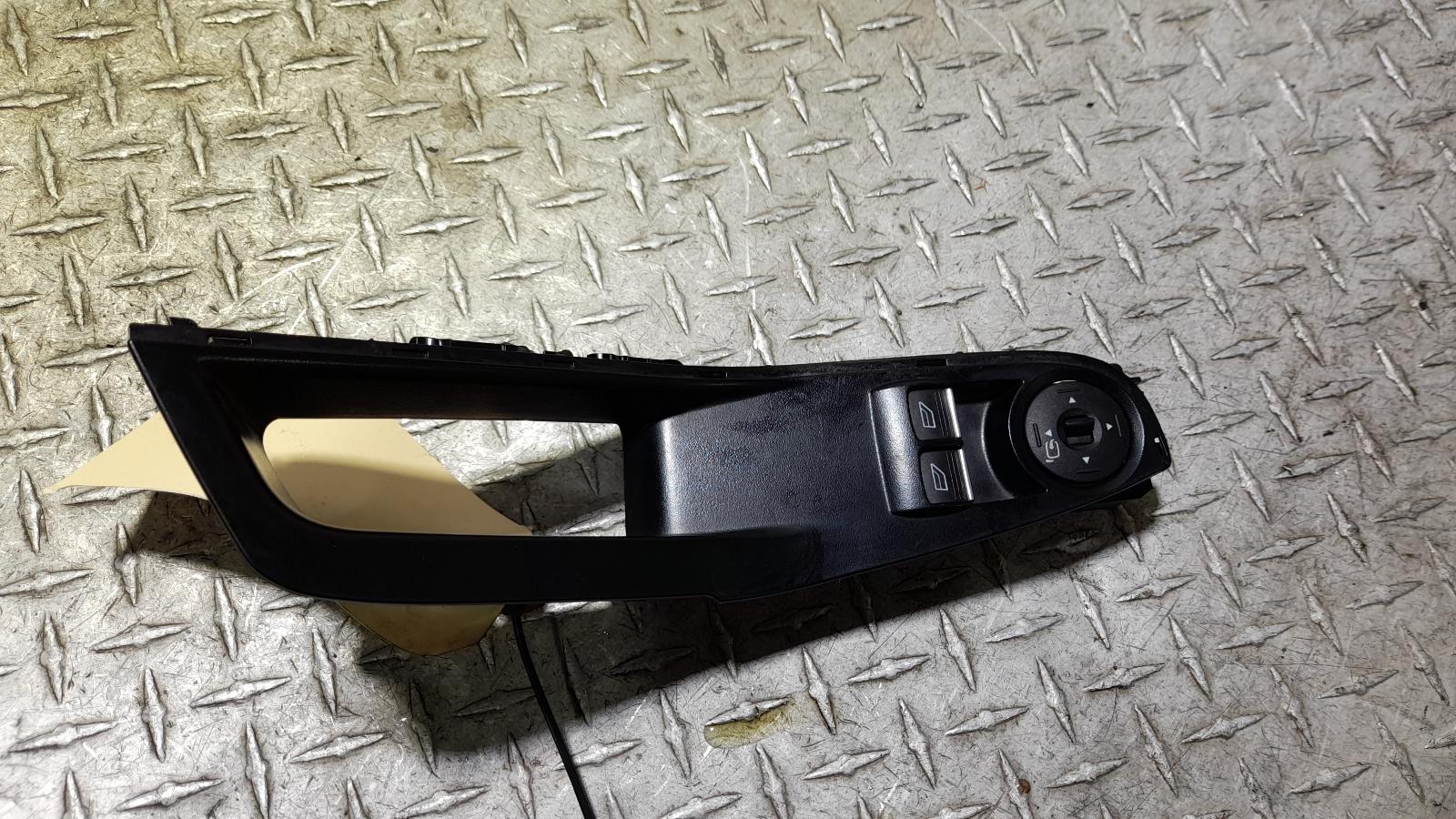 View Auto part Pwr Dr Wind Switch Ford Fiesta 2015