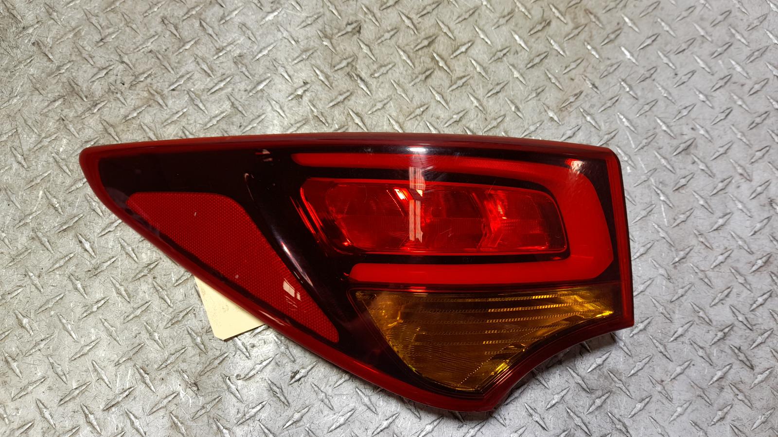 View Auto part Left Taillight Hyundai Santa Fe 2015