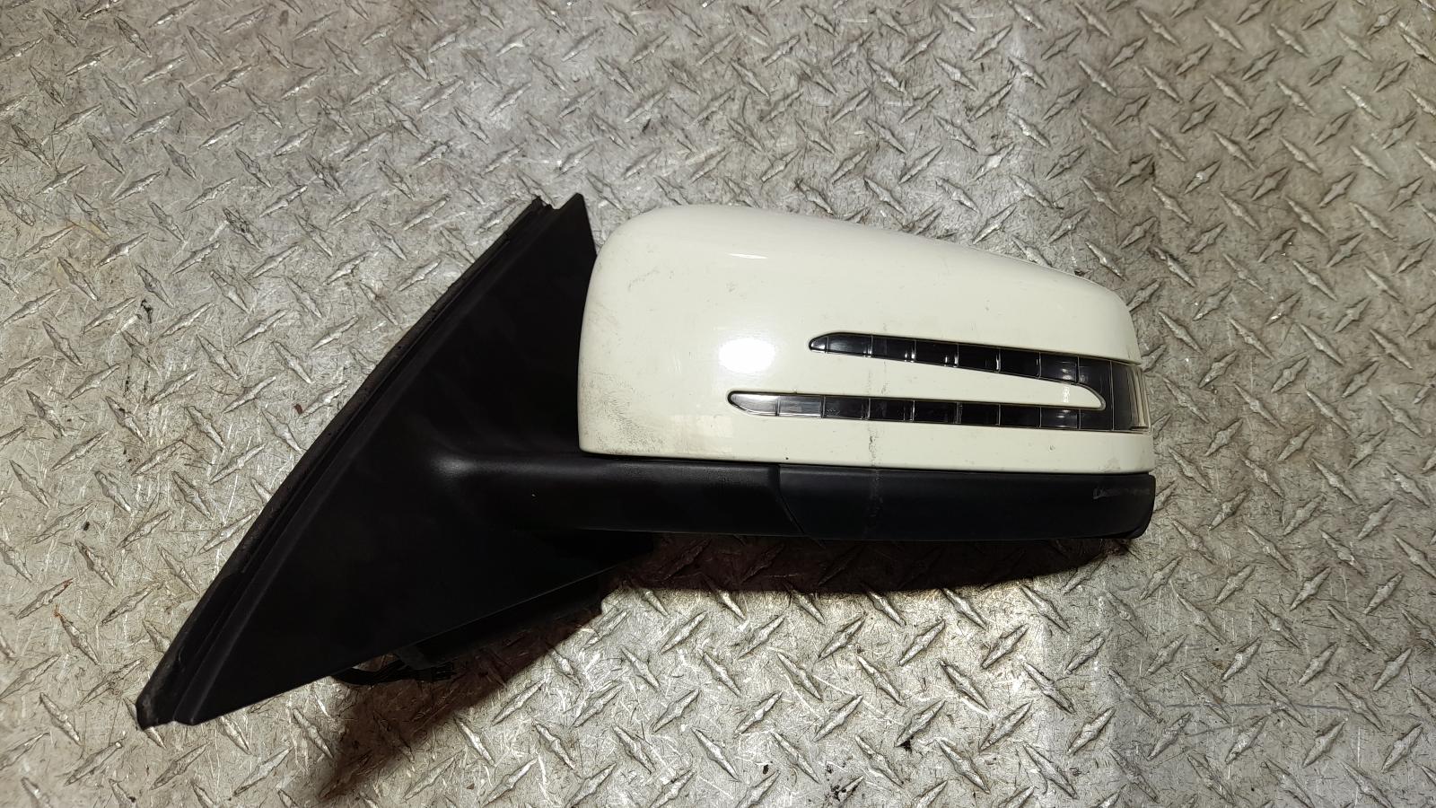 View Auto part Left Door Mirror Mercedes C Class 2011