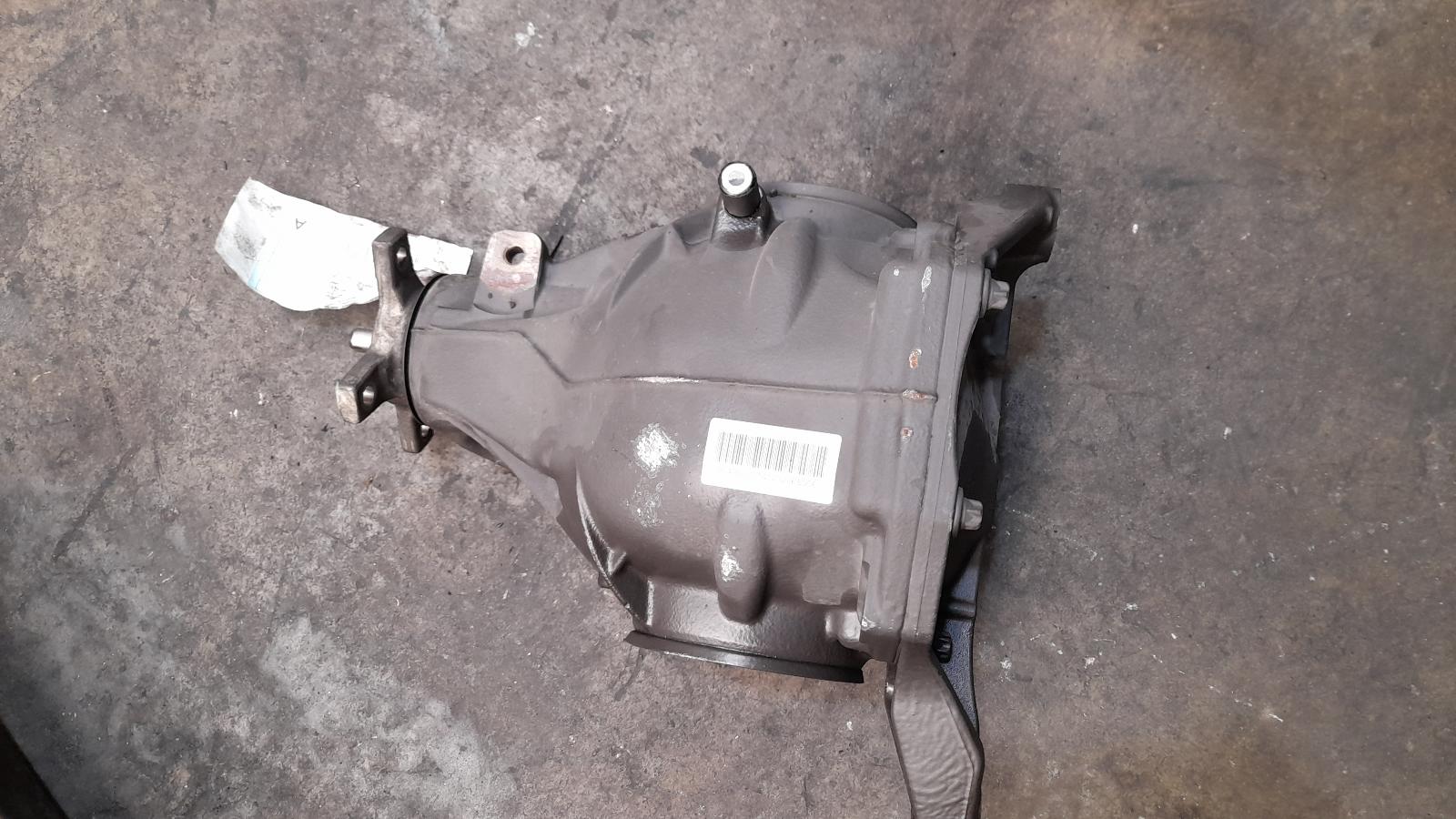 View Auto part Differential Centre Mercedes C Class 2011