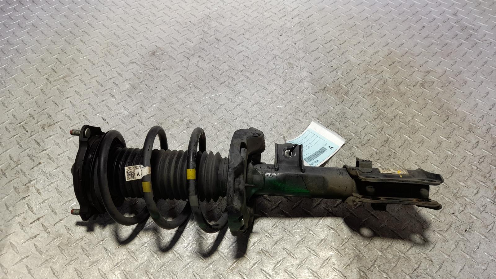 View Auto part Left Front Strut Hyundai Kona 2017