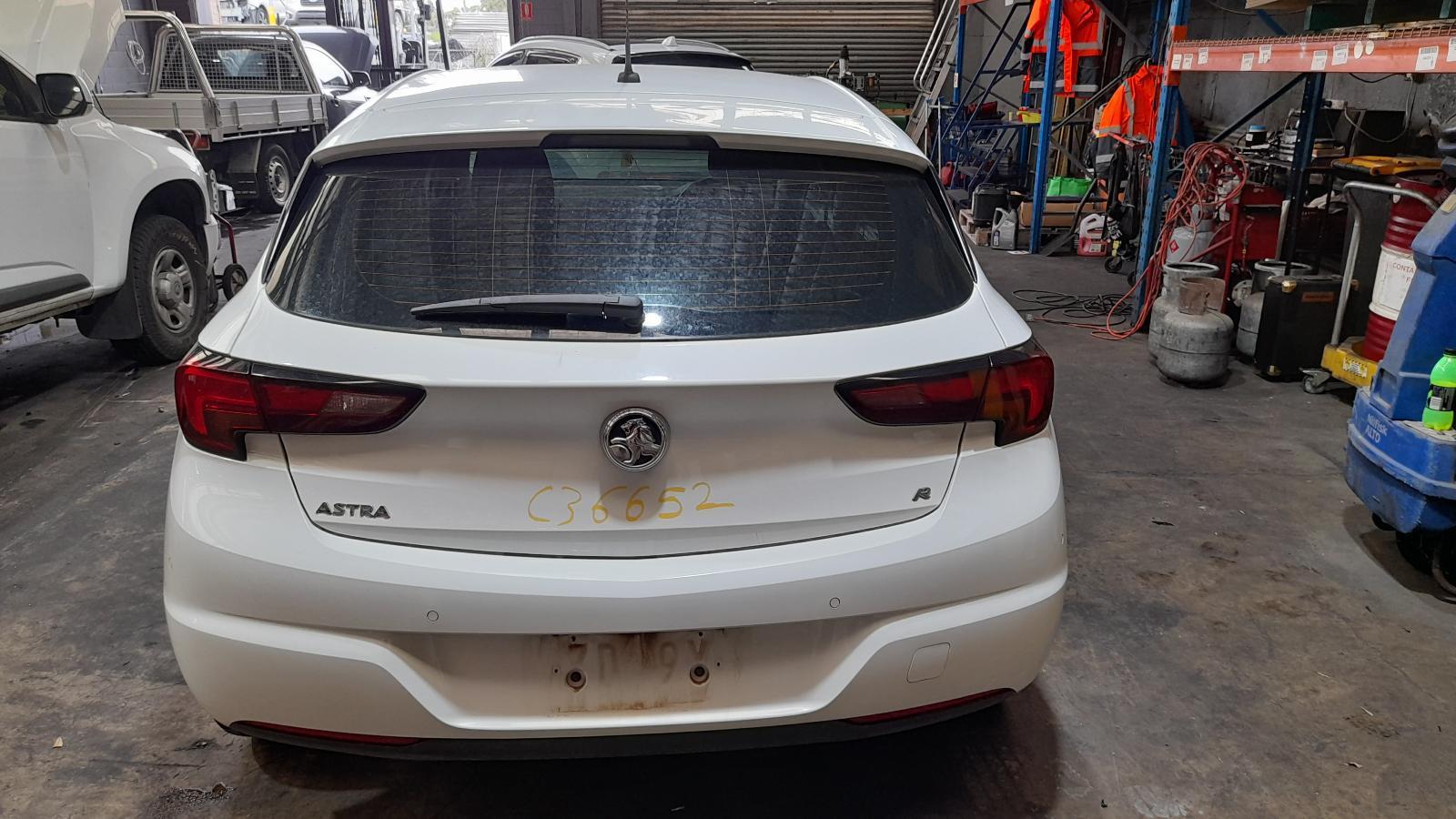 View Auto part Bootlid/Tailgate Holden Astra 2018
