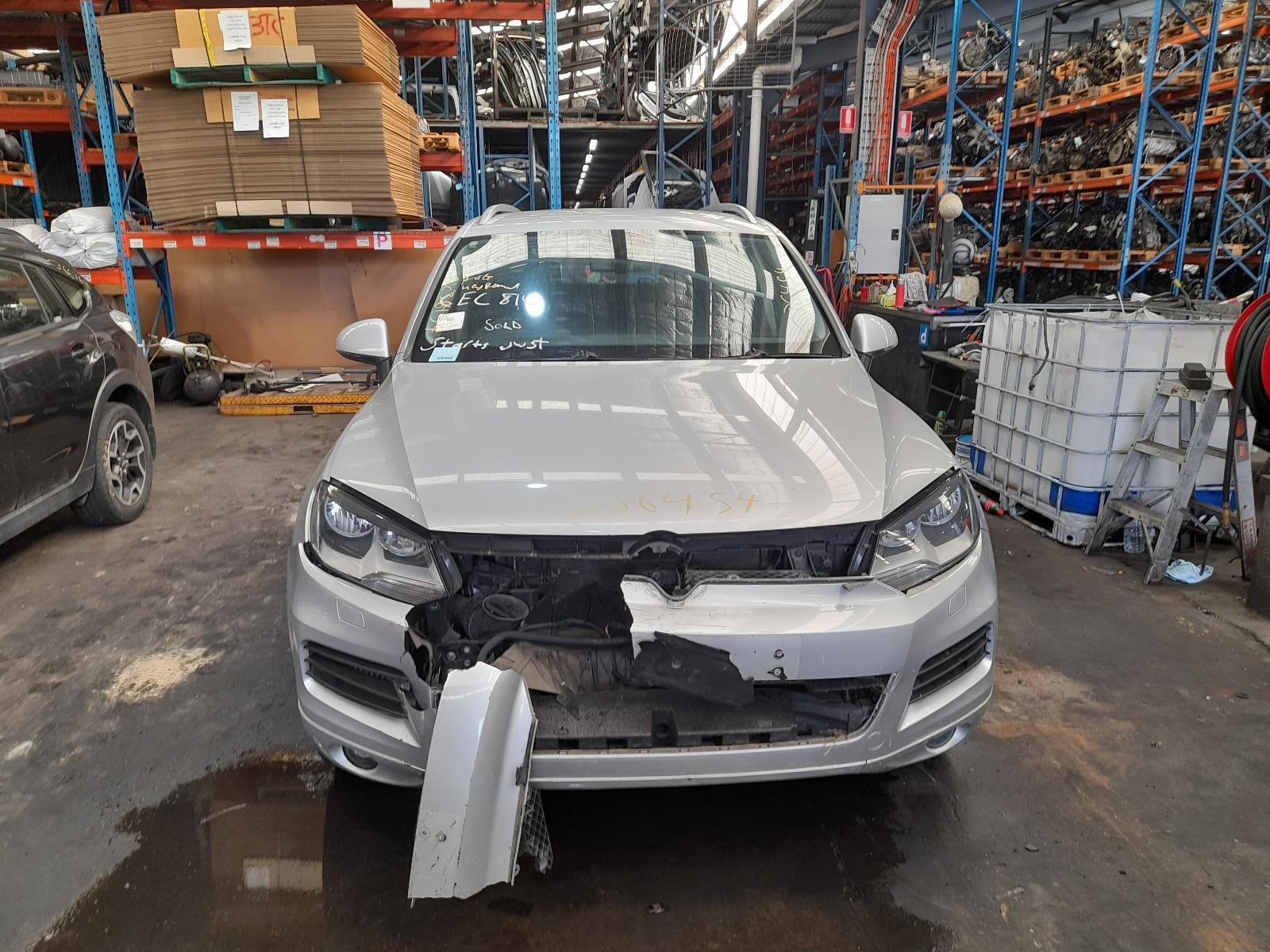 View Auto part Bonnet Volkswagen Touareg 2011