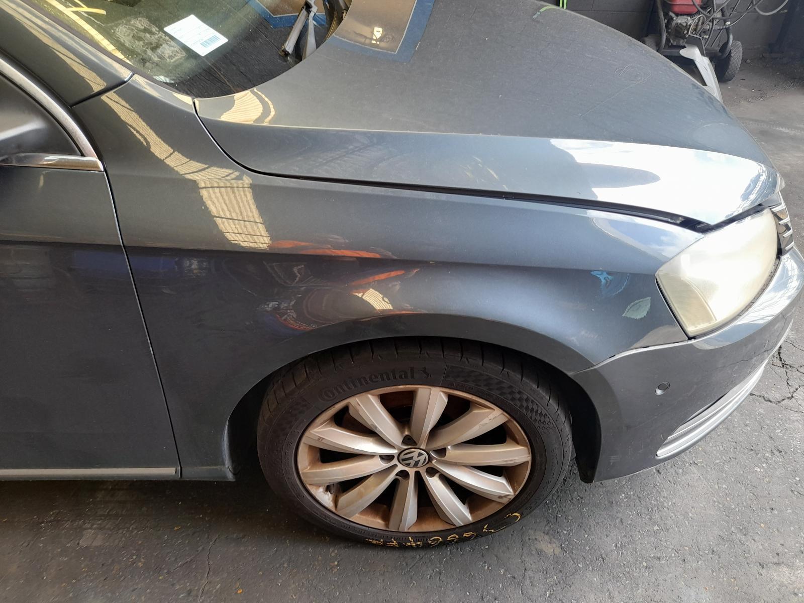 View Auto part Right Guard Volkswagen Passat 2012