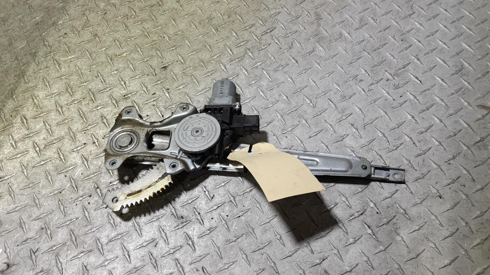 View Auto part Right Rear Wnd Reg/Motor Isuzu Dmax 2015