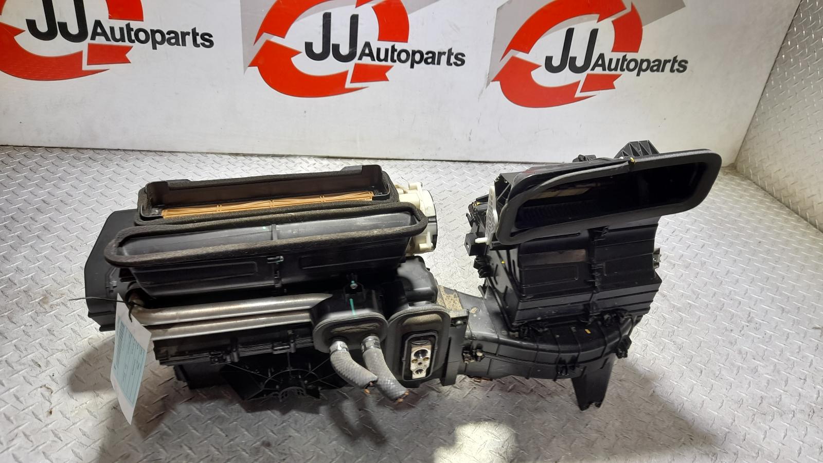 View Auto part A/C Evaporator Isuzu Dmax 2015