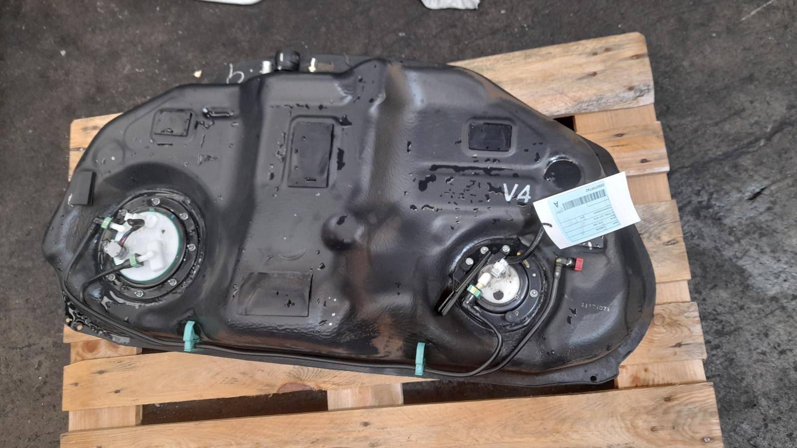 View Auto part Fuel Tank Subaru Forester 2016