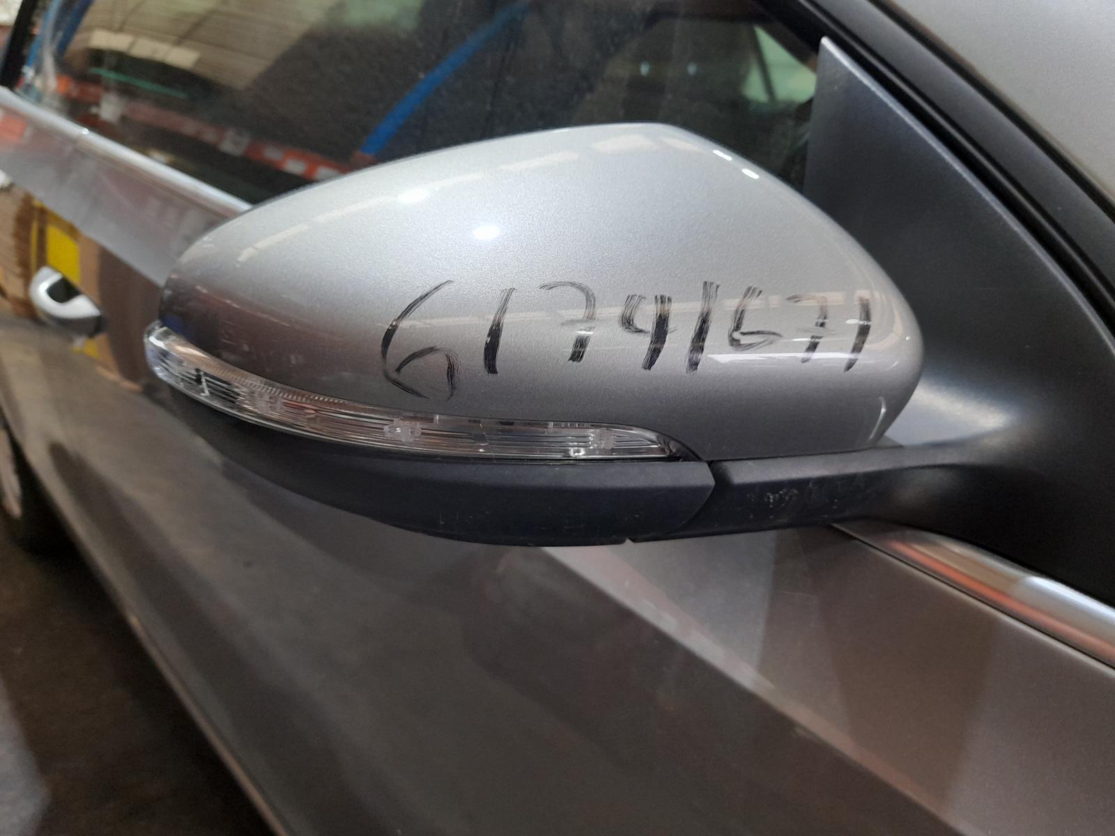 View Auto part Right Door Mirror Volkswagen Golf 2012