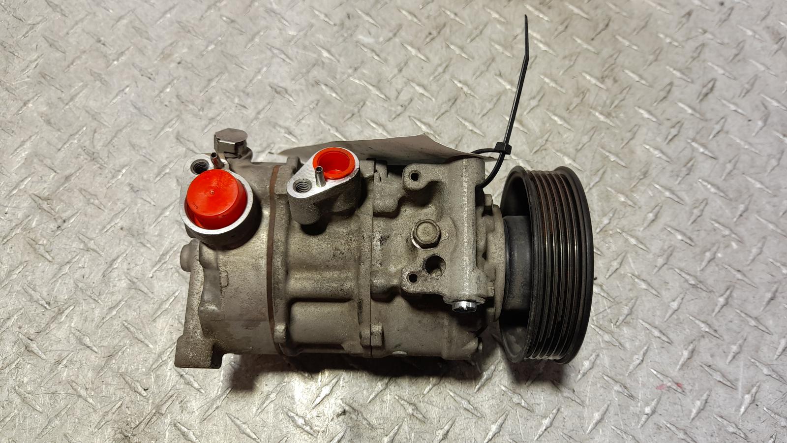 View Auto part A/C Compressor Volkswagen Caddy 2016