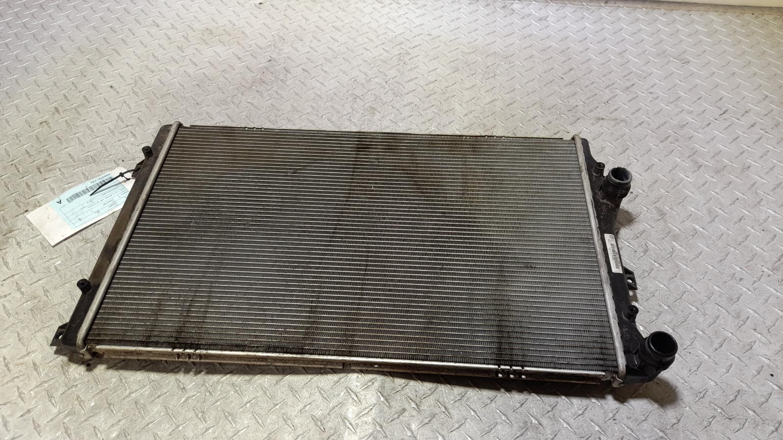View Auto part Radiator Volkswagen Caddy 2016