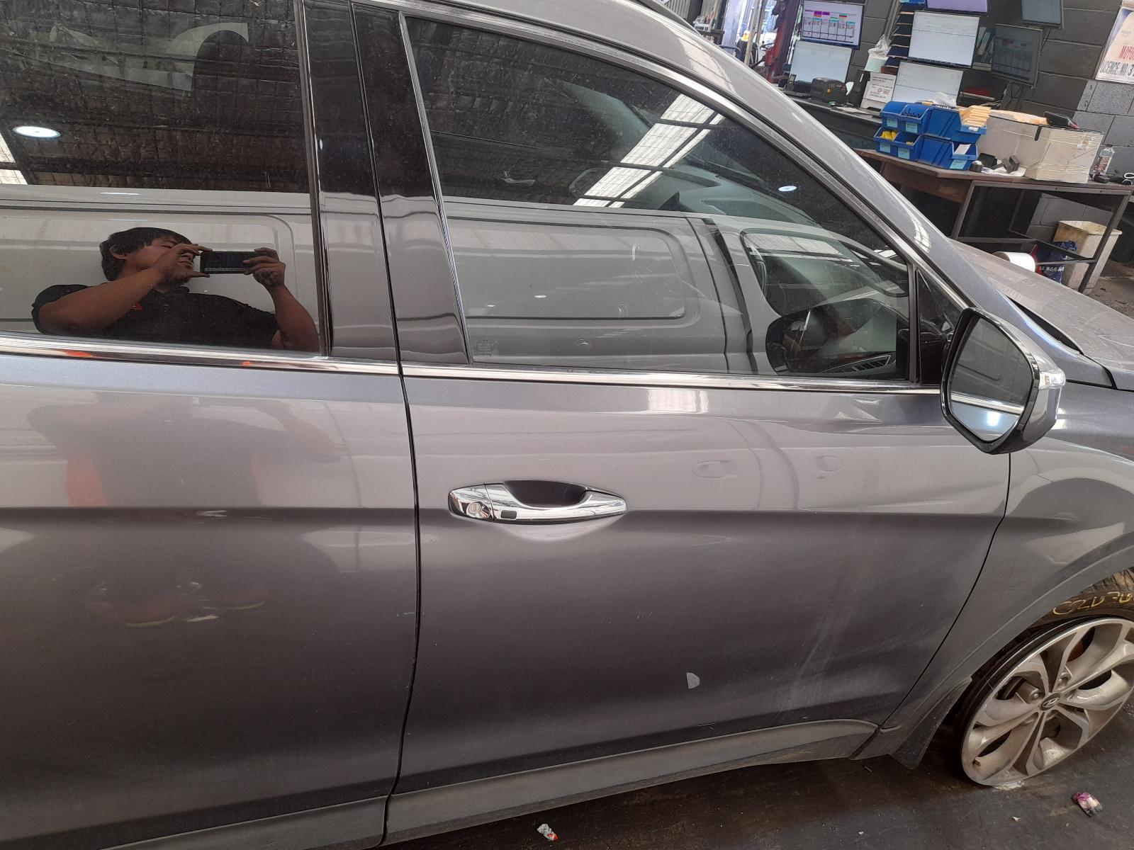 View Auto part Right Front Door Hyundai Santa Fe 2014
